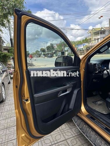 Ford Ranger Wildtrak Vàng