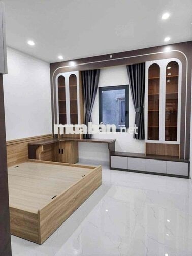 Bán Nhanh Nhà Phố Ngay Trung Tâm - Bình Dương - Có 4 PN