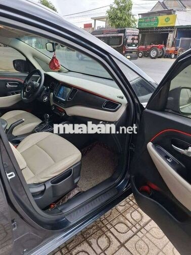 Kia Rondo Xanh 5+2 chỗ Tự động Da