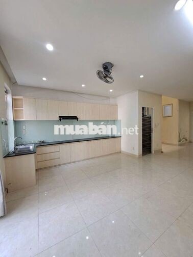 Cho thuê nhà nguyên căn HXH 80/5B Trần Quang Diệu, P.14, Quận 3