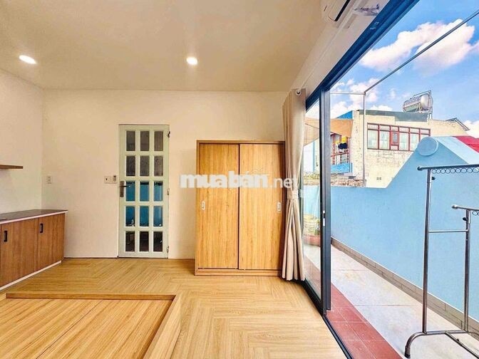 Nhà mới bancong rộng,có tủ lạnh máy lạnh vv, giáp aeon ngay gò dầu tp