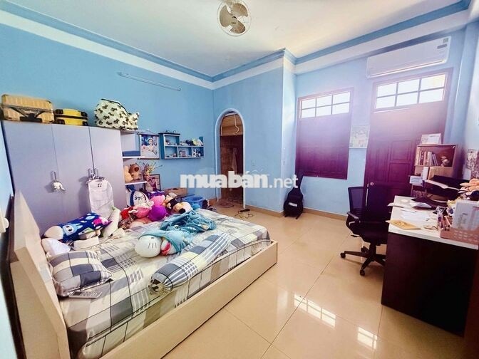 Bán nhà Quận 7 chính chủ 5x18m 4 tầng 4PN ngay Phú Mỹ Hưng giá tốt