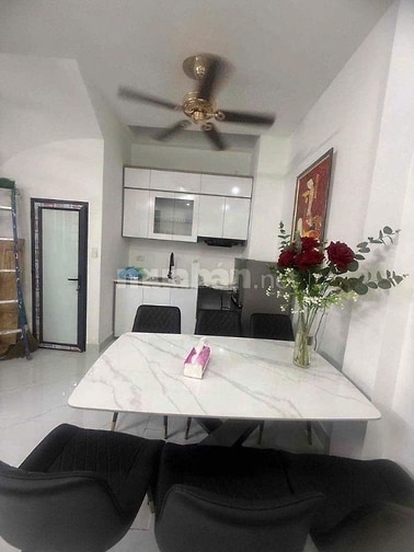 Cho thuê nhà tại ngõ 2 Hoàng Quốc Việt, Phường Nghĩa Đô, Quận Cầu Giấy