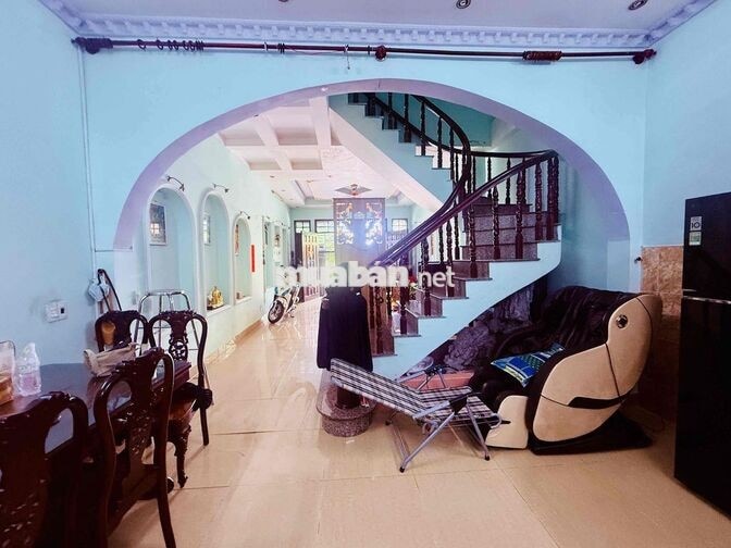 Bán nhà Quận 7 chính chủ 5x18m 4 tầng 4PN ngay Phú Mỹ Hưng giá tốt
