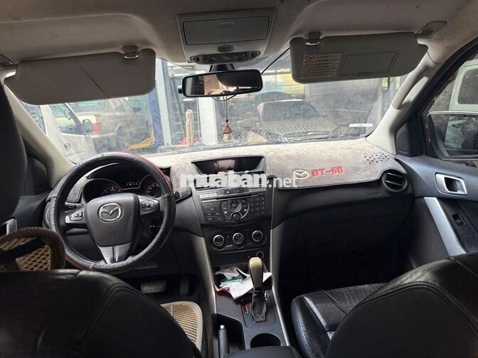 Mazda BT-50 2015 196.000 km Vàng cát