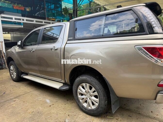 Mazda BT-50 2015 196.000 km Vàng cát