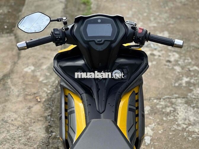 Exciter 155 2023 odo  18k Vàng đen biển 64 9c