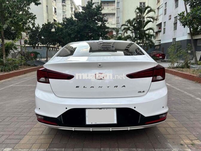 Hyundai Elantra 2019 GLS 1.6AT