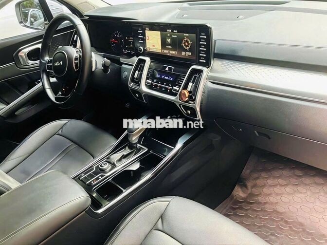 Bán xe Kia SORENTO bản Luxury full dầu SX 2022