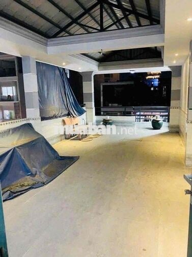 CHO THUÊ NHÀ -MT CHỢ TÂN QUY -KD ĐỦ NGÀNH NGHỀ-CHDV -SPA..vvv Q7