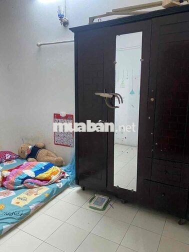 Ban gấp : cc tây thạnh ;dt: 72m2 ; 2pn ; 2wc ; giá bán : 2ty580t ; tl