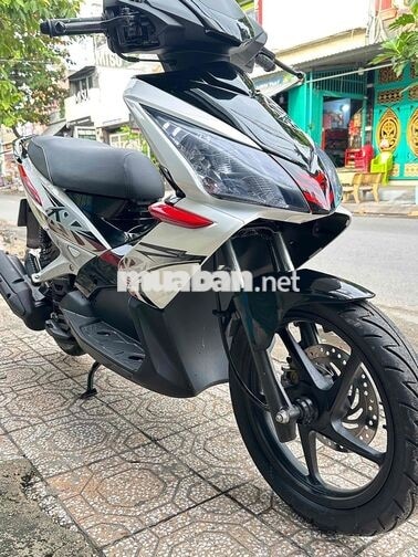HONDA AIR BLADE FI 2011 NHẬP THÁI BSTP chính chủ