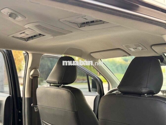 Toyota Veloz Cross 2022 1.5 Top Đen bao zin.chếch