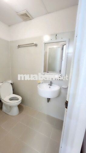 Bán căn ban công Ehome 3, nhà trống 2PN, 2WC, block mới, giá 2,645 tỷ