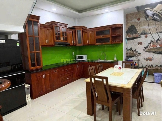 Nhà nguyên căn 2PN,2Wc trước nhà có thể KD nhỏ,đường ô tô Q. Phú Nhuận