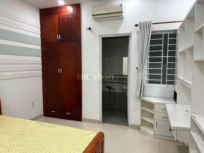 Nhà nguyên căn 2PN,2Wc trước nhà có thể KD nhỏ,đường ô tô Q. Phú Nhuận