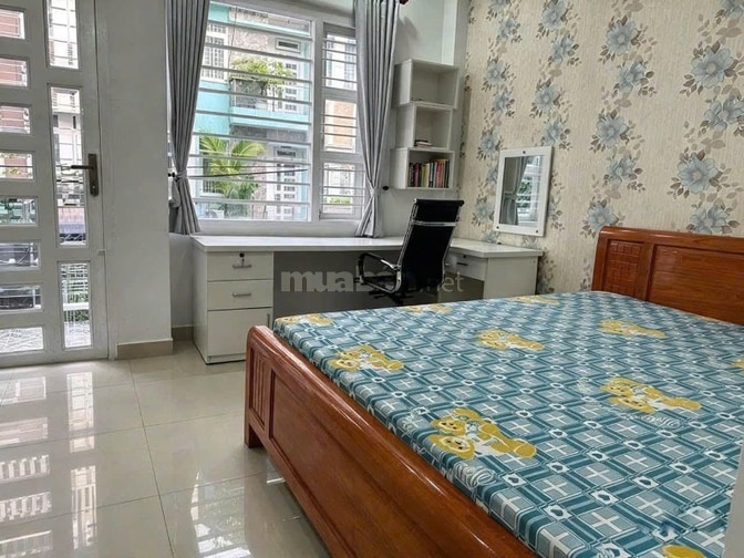Nhà nguyên căn 2PN,2Wc trước nhà có thể KD nhỏ,đường ô tô Q. Phú Nhuận