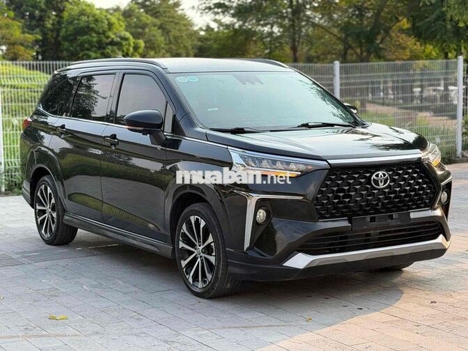 Toyota Veloz Cross 2022 1.5 Top Đen bao zin.chếch
