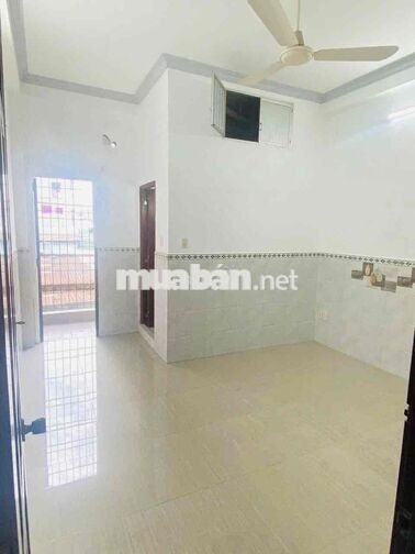 CHO THUÊ NHÀ -MT CHỢ TÂN QUY -KD ĐỦ NGÀNH NGHỀ-CHDV -SPA..vvv Q7
