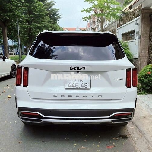 Bán xe Kia SORENTO bản Luxury full dầu SX 2022