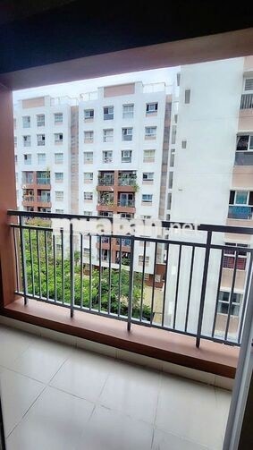 Bán căn ban công Ehome 3, nhà trống 2PN, 2WC, block mới, giá 2,645 tỷ