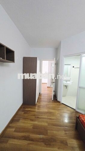 Bán căn ban công Ehome 3, nhà trống 2PN, 2WC, block mới, giá 2,645 tỷ