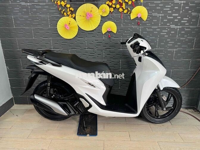 Honda SH125 2025 7000 km Trắng Panda