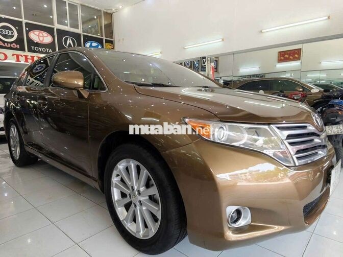 Toyota Venza bản Full màu Nâu vàng TpHCM