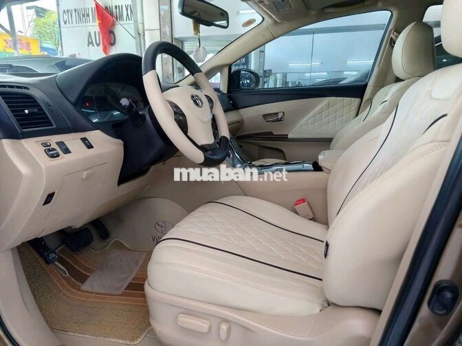 Toyota Venza bản Full màu Nâu vàng TpHCM