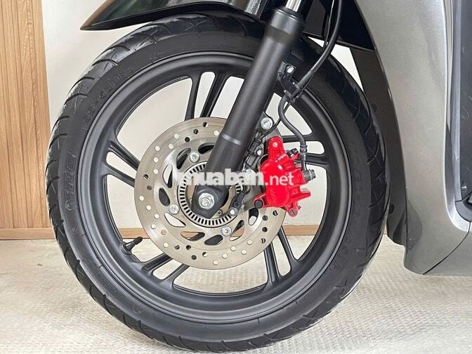 Honda SH 160i ABS Smartkey 2024 Xám Đen 9.500km