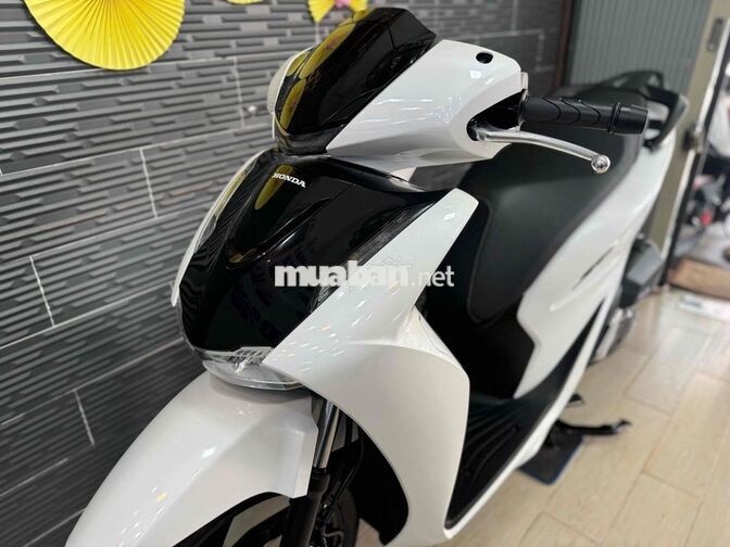 Honda SH125 2025 7000 km Trắng Panda