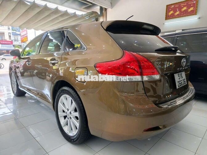 Toyota Venza bản Full màu Nâu vàng TpHCM