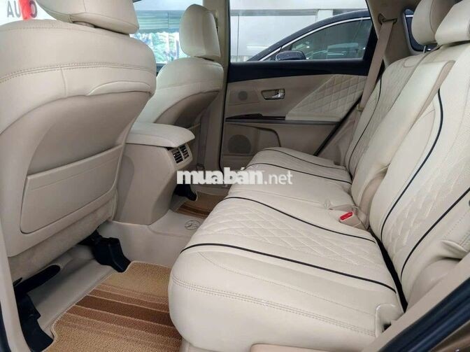 Toyota Venza bản Full màu Nâu vàng TpHCM