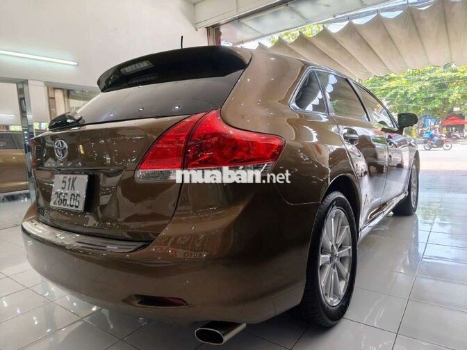 Toyota Venza bản Full màu Nâu vàng TpHCM