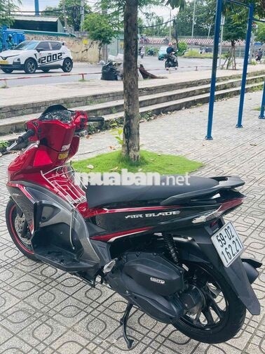 Air Blade Đỏ đen Zin chính chủ