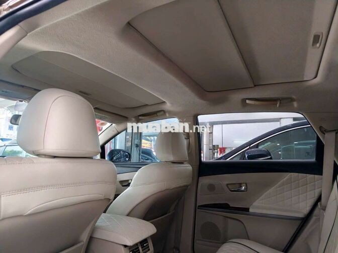 Toyota Venza bản Full màu Nâu vàng TpHCM