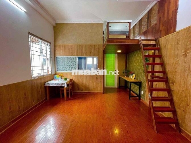 PHÒNG GÁC TÁCH BẾP, CÓ BAN CÔNG GIÁ TỐT ĐƯỜNG HUỲNH TẤN PHÁT