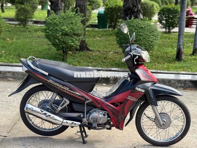 Yamaha Sirius màu Đỏ đen
