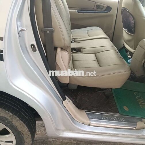 Toyota Innova 2007 7 chỗ Bạc