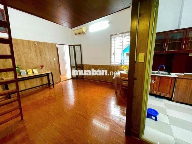 PHÒNG GÁC TÁCH BẾP, CÓ BAN CÔNG GIÁ TỐT ĐƯỜNG HUỲNH TẤN PHÁT