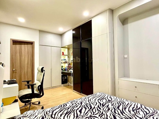 Chính chủ cho thuê căn hộ Sunwal Pearl Nguyễn Hữu Cảnh 105m2 2PN 2WC
