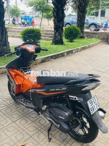 Air Blade màu Cam đen chính chủ
