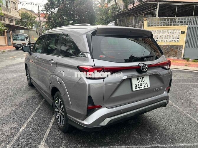 Toyota Veloz Cross 2024 Xám