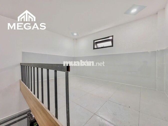 GÁC LỬNG MỚI XÂY ĐI BỘ RA UEL, 25-30m2
