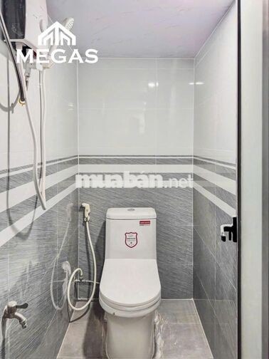 GÁC LỬNG MỚI XÂY ĐI BỘ RA UEL, 25-30m2