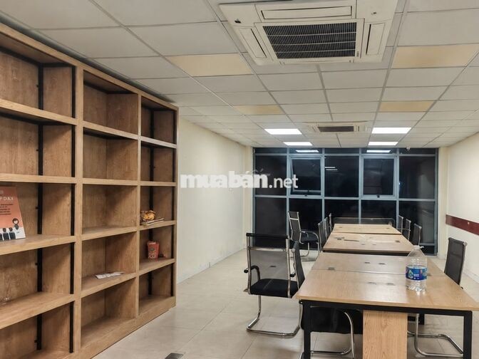 Cho thuê văn phòng 60m2 Xa La, Hà Đông, sẵn nội thất, từ 5 triệu/tháng