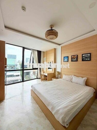 CĂN HỘ MỚI ĐẦY ĐỦ NỘI THẤT THOÁNG CÓ THANG MÁY SẠCH SẼ VÀO Ở NGAY