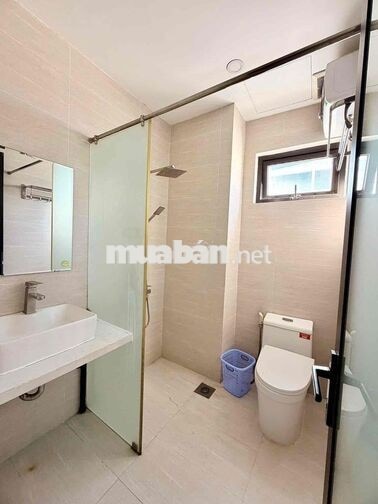 CĂN HỘ MỚI ĐẦY ĐỦ NỘI THẤT THOÁNG CÓ THANG MÁY SẠCH SẼ VÀO Ở NGAY