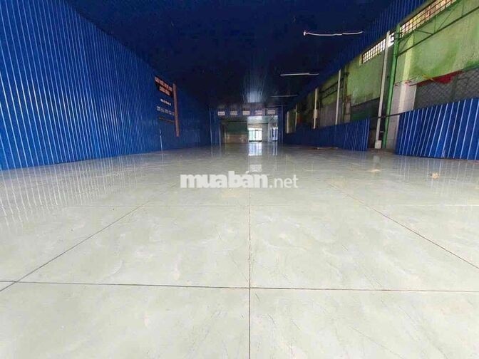 cho thuê mặt bằng 500m2 đường xe công, gần siêu thị Go