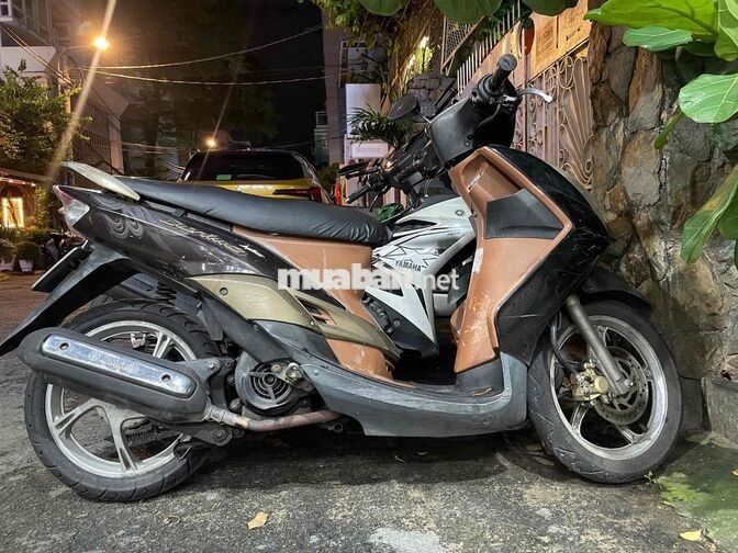YAMAHA ULTIMO MÀU NÂU ĐEN